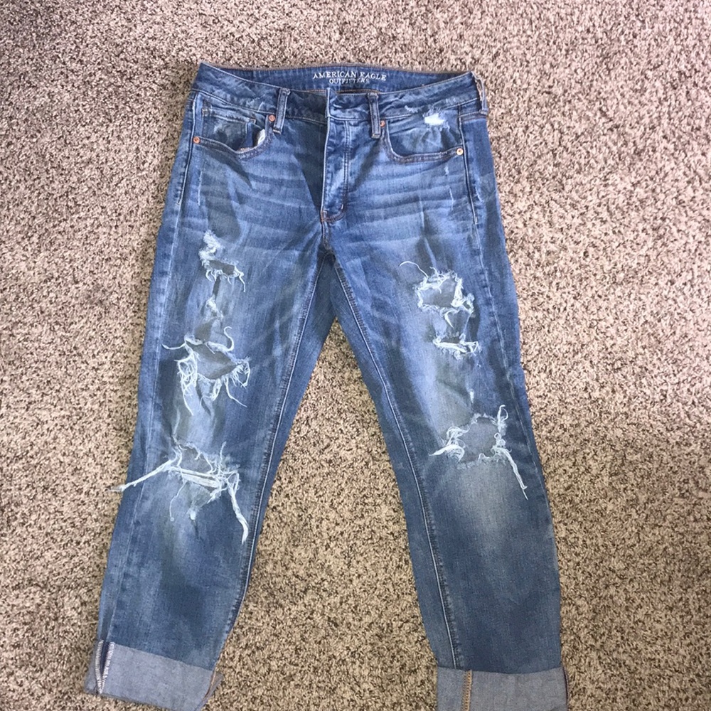Boyfriend destroyed crop jeans